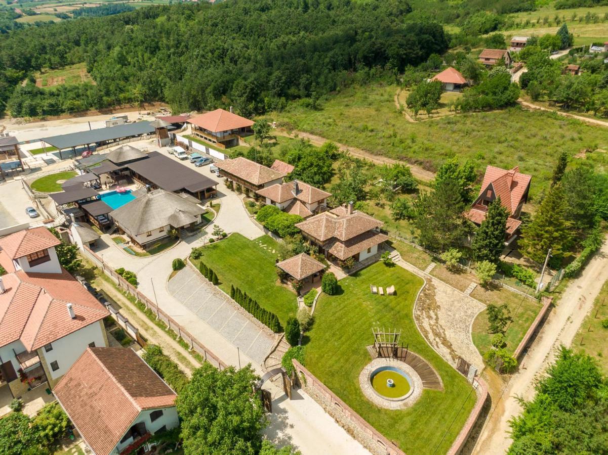 Woodland Resort Kragujevac Exterior photo